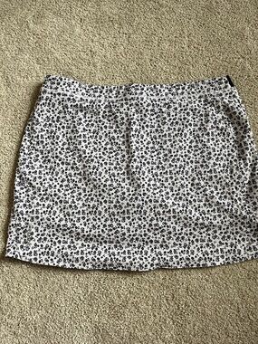 RLX Ralph Lauren | White Golf Skort with Black Floral Print